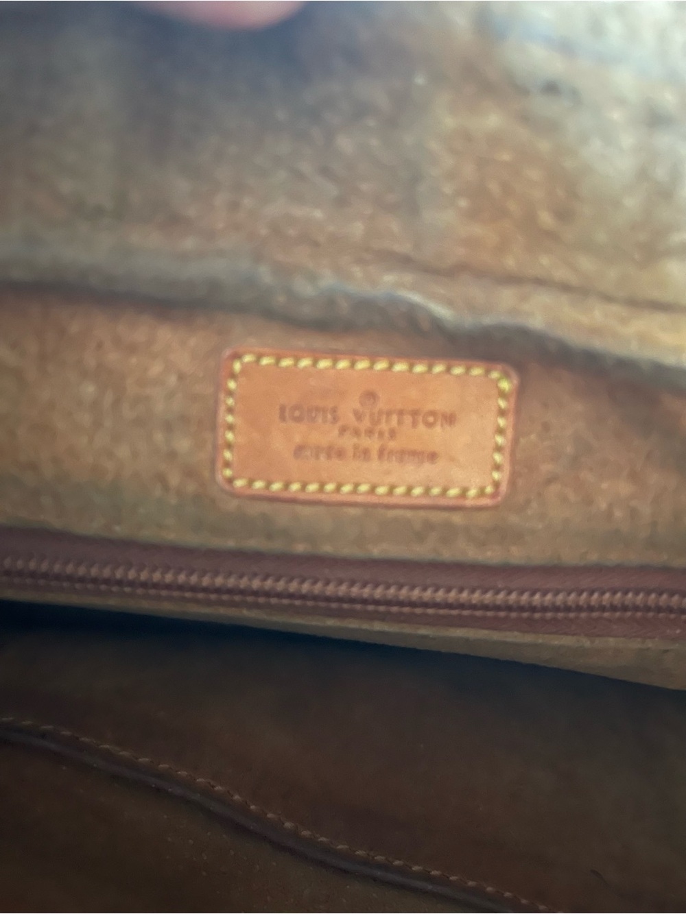 Louis Vuitton Monogram Canvas Shoulder Bag with Natural Leather Trim - Picture 10 of 15